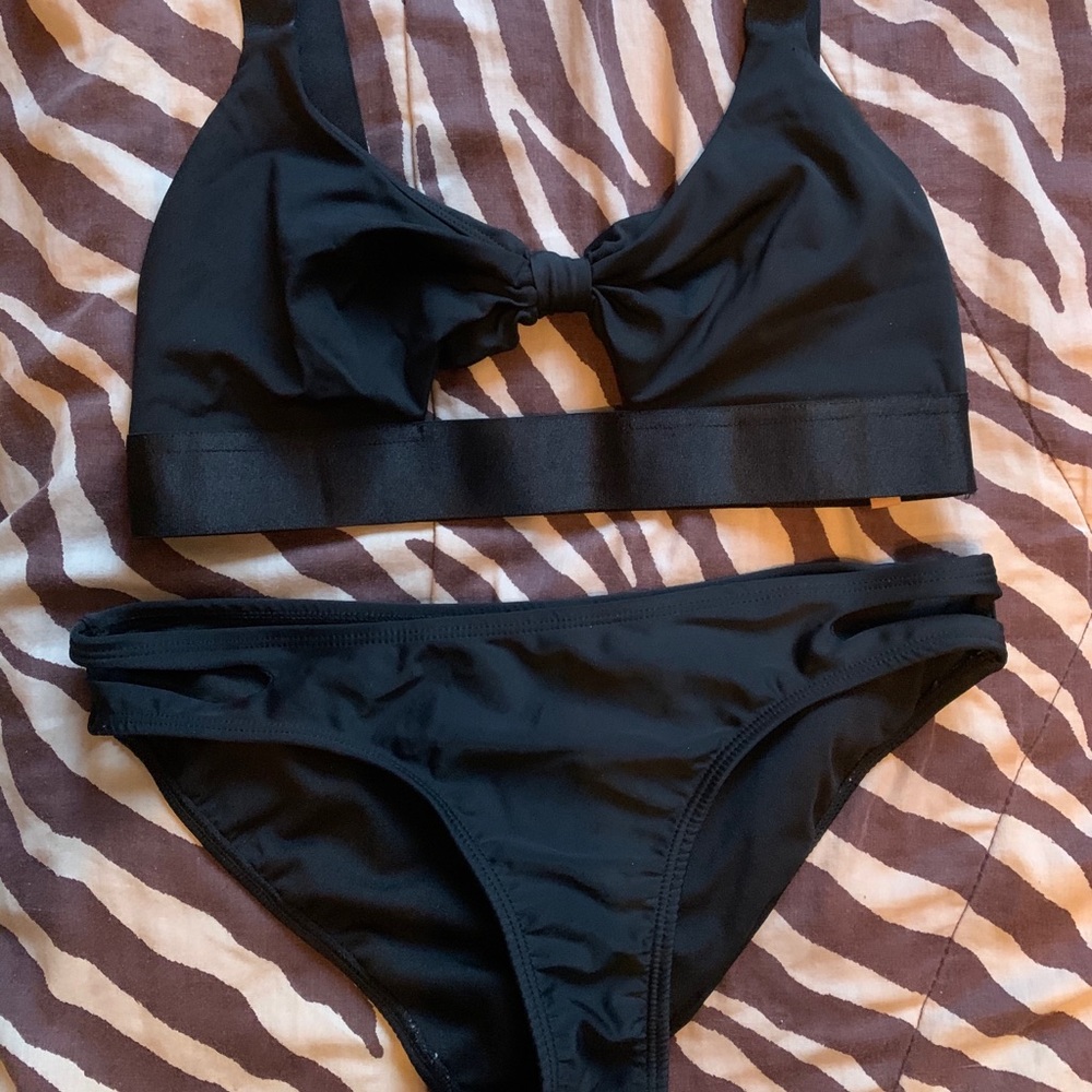 Bathing suit